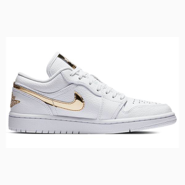 Nike Low SE Metallic Sneakers Air Jordan 1 Dam Vita Guld | JD-769UG