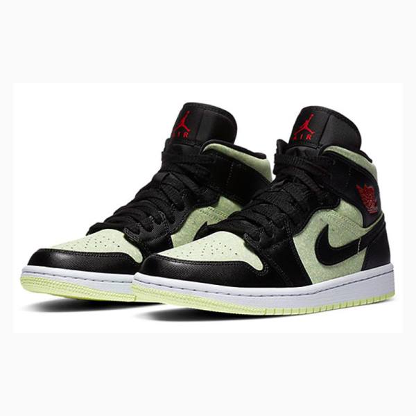 Nike Mid SE 'Black Barely Volt' Basketskor Air Jordan 1 Dam Svarta Gröna | JD-764YX