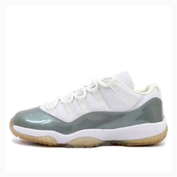 Nike Retro Low Metallic 2001 Sneakers Air Jordan 11 Dam Vita Silver | JD-367GU